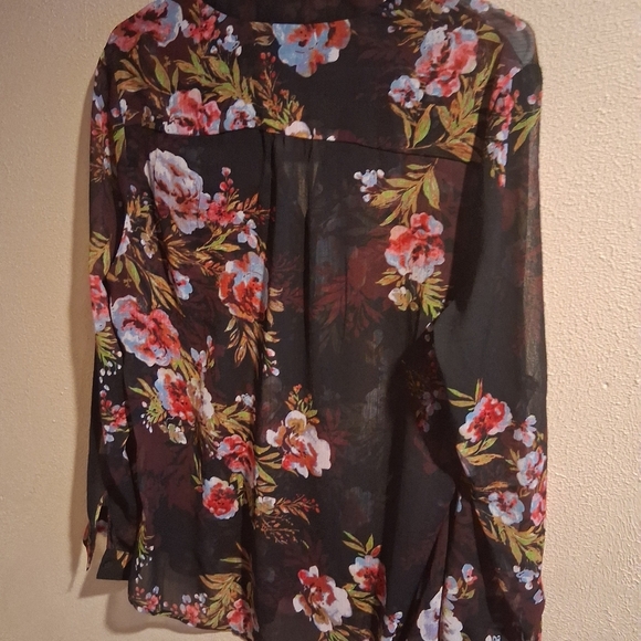 Kut From The Kloth Blouse Black Floral Sheer Faux Wrap Roll Sleeves M - Picture 6 of 6